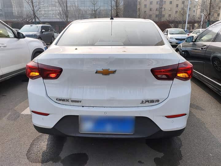 Фото 6 - Chevrolet Onix (Cavalier)