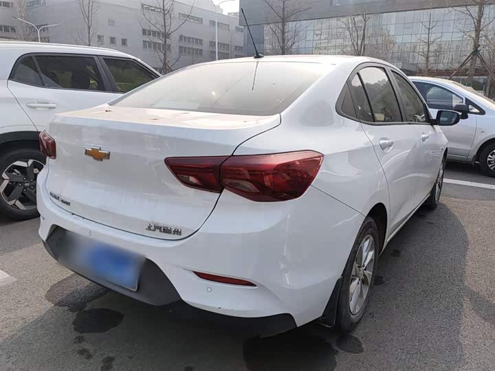 Фото 7 - Chevrolet Onix (Cavalier)