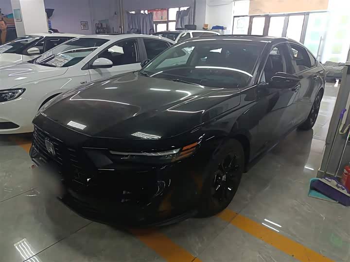 Фото 1 - Honda Accord