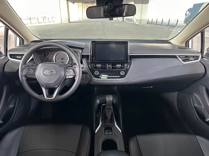 Фото 6 - Toyota Corolla