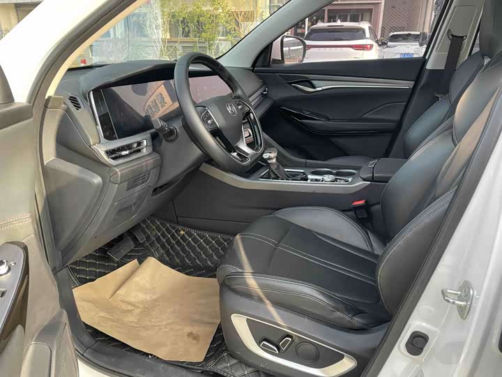 Фото 4 - Changan CS75 Plus