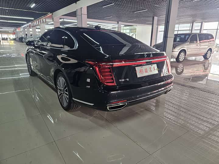 Фото 7 - Hongqi H9