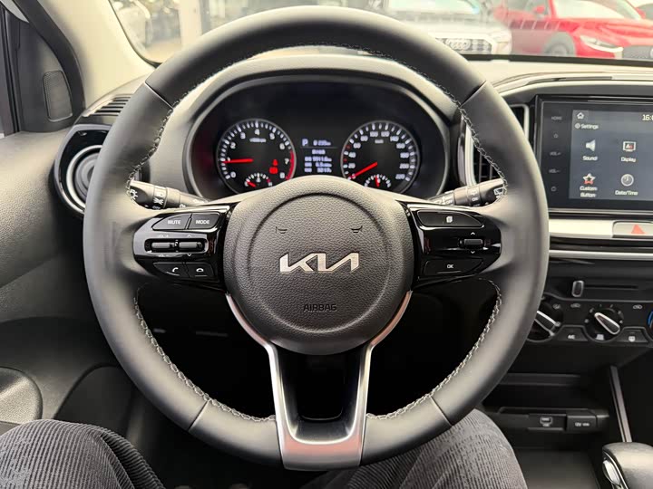 Фото 8 - Kia KX1