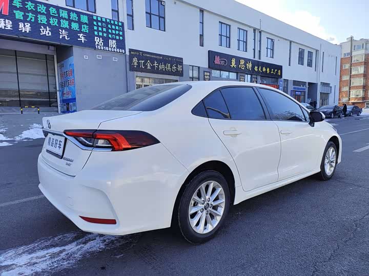 Фото 5 - Toyota Corolla