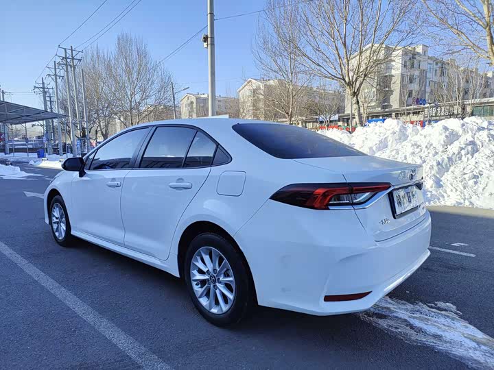 Фото 6 - Toyota Corolla