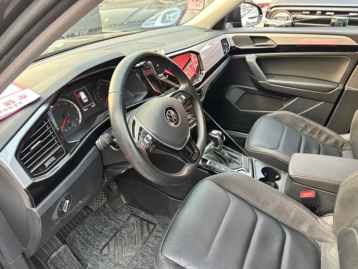 Фото 3 - Volkswagen Tayron