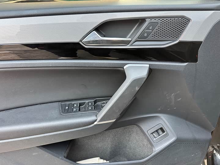 Фото 4 - Volkswagen Tayron