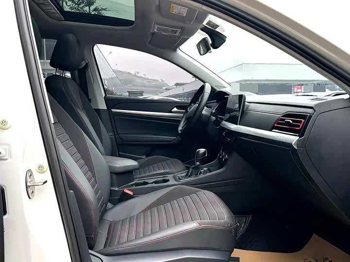 Фото 6 - Volkswagen Lavida