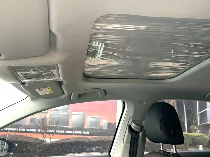 Фото 9 - Volkswagen Lavida