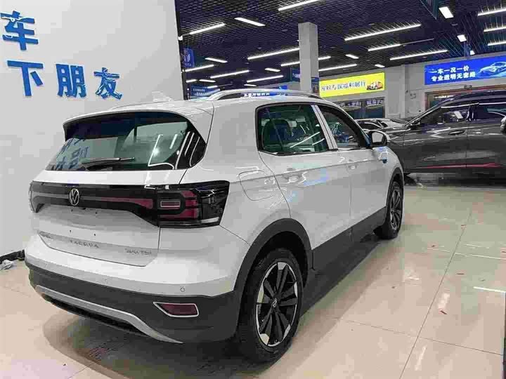 Фото 6 - Volkswagen Tacqua