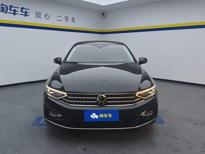 Фото 2 - Volkswagen Magotan