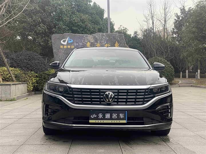 Фото 2 - Volkswagen Passat