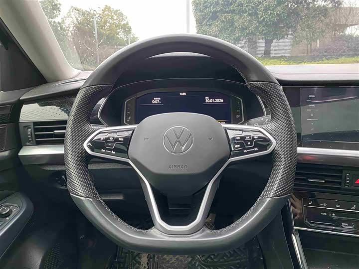 Фото 7 - Volkswagen Passat