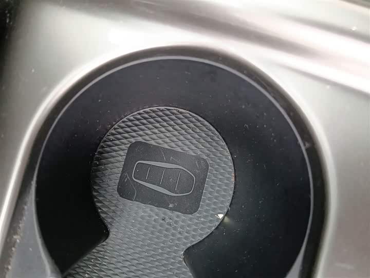 Фото 9 - BYD Dolphin