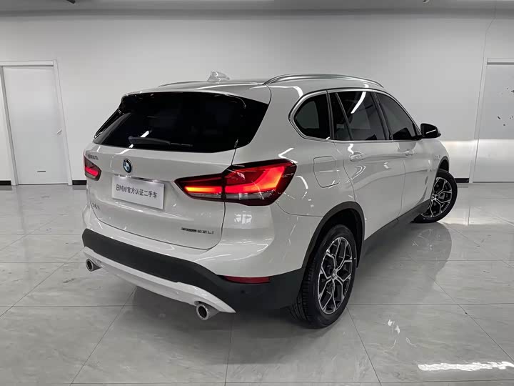 Фото 4 - BMW X1