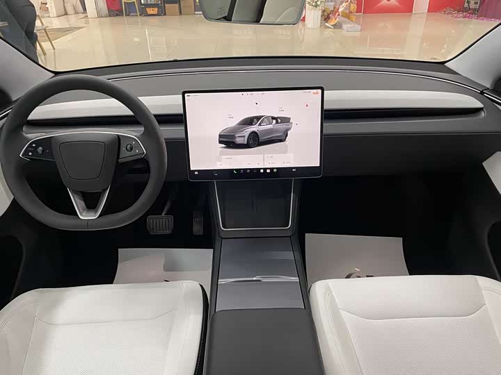Фото 6 - Tesla Model Y