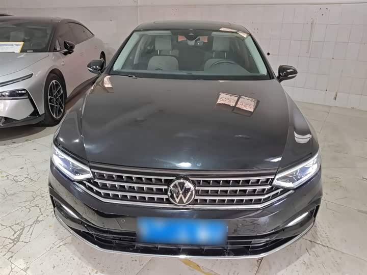 Фото 3 - Volkswagen Magotan