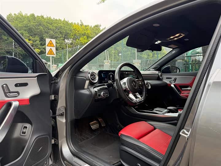 Фото 2 - Mercedes-Benz A-Class AMG