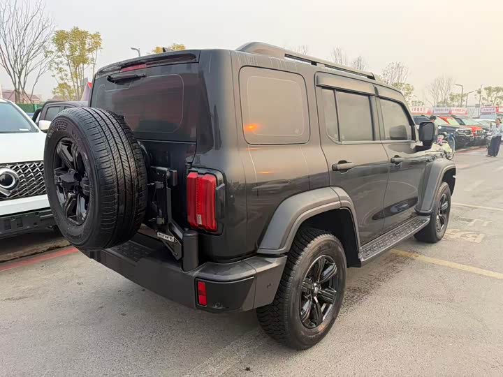 Фото 6 - Tank 300