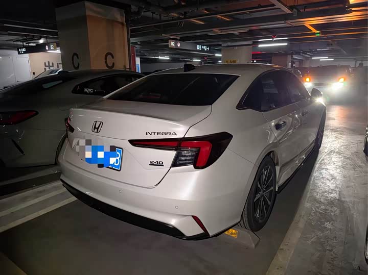 Фото 9 - Honda Integra