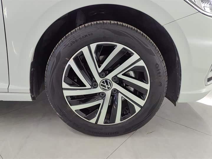 Фото 6 - Volkswagen Lavida