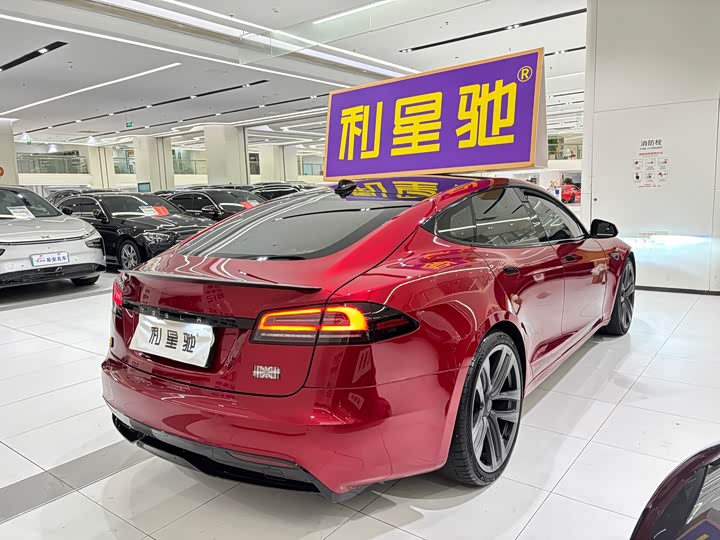 Фото 4 - Tesla Model S