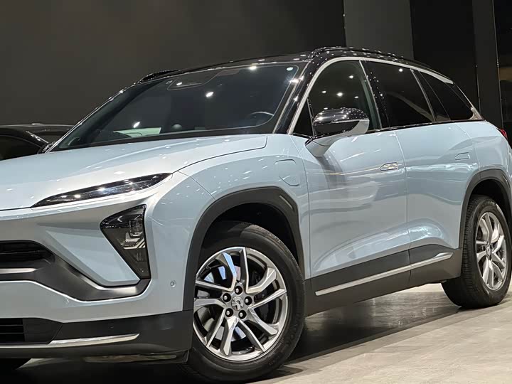 Фото 7 - Nio ES6