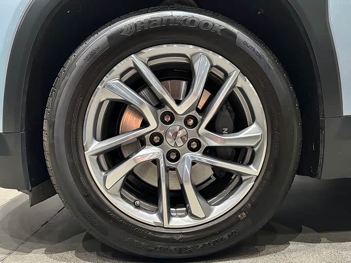 Фото 8 - Nio ES6