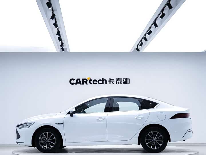 Фото 2 - BYD Qin Plus