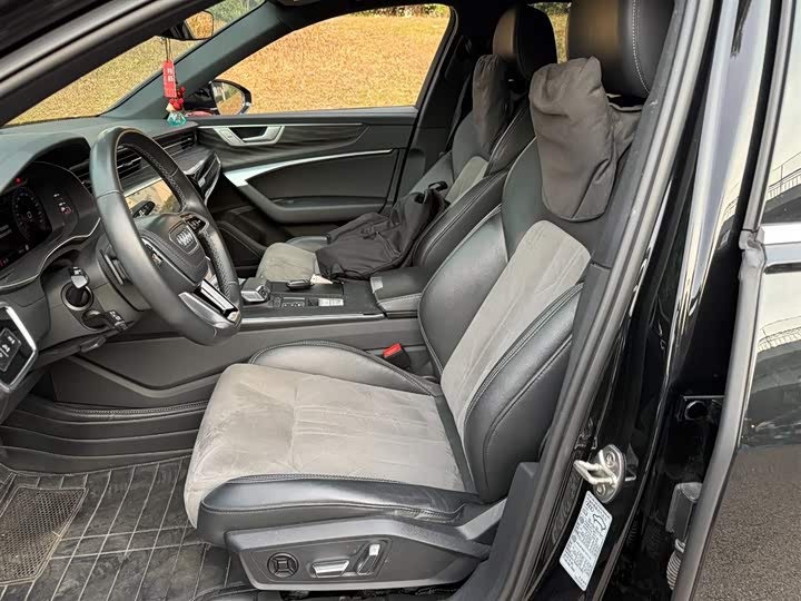 Фото 8 - Audi A6L