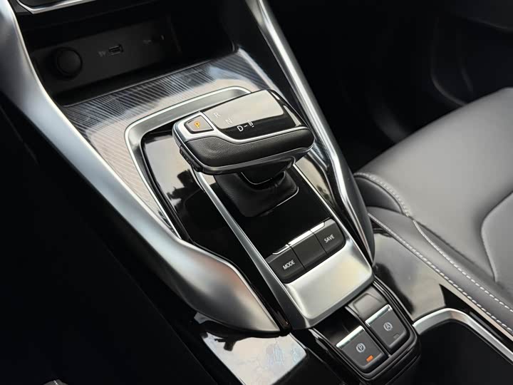 Фото 9 - Maxus Mifa 5