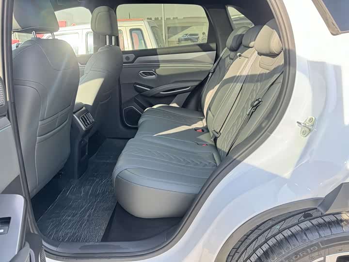 Фото 7 - BYD Song L DM-i Hybrid