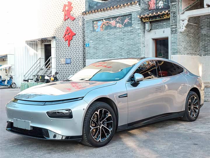 Фото 1 - XPeng P7