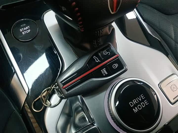 Фото 9 - Hongqi HS5