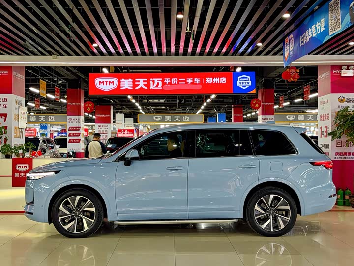 Фото 5 - LiXiang One