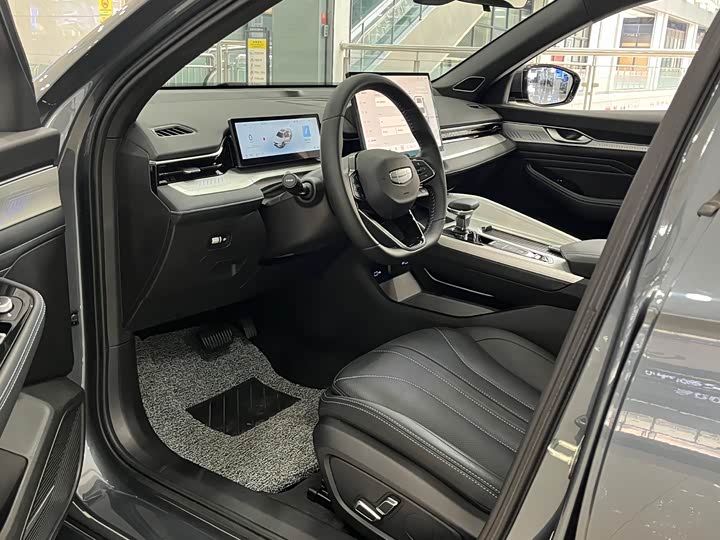 Photo 4 - Geely Preface