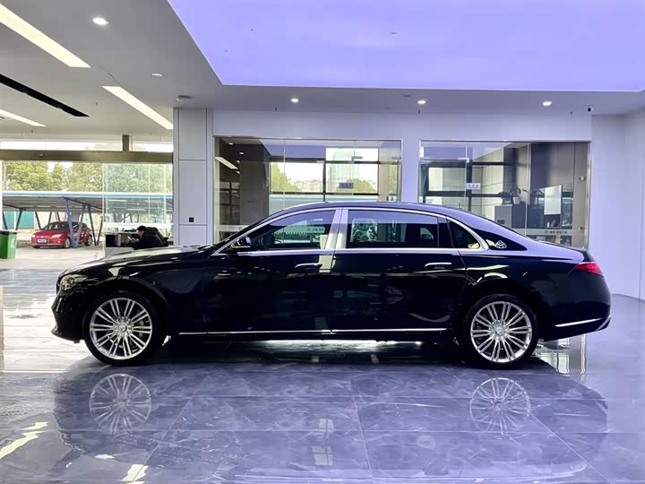 Фото 3 - Mercedes-Benz Maybach S-Class