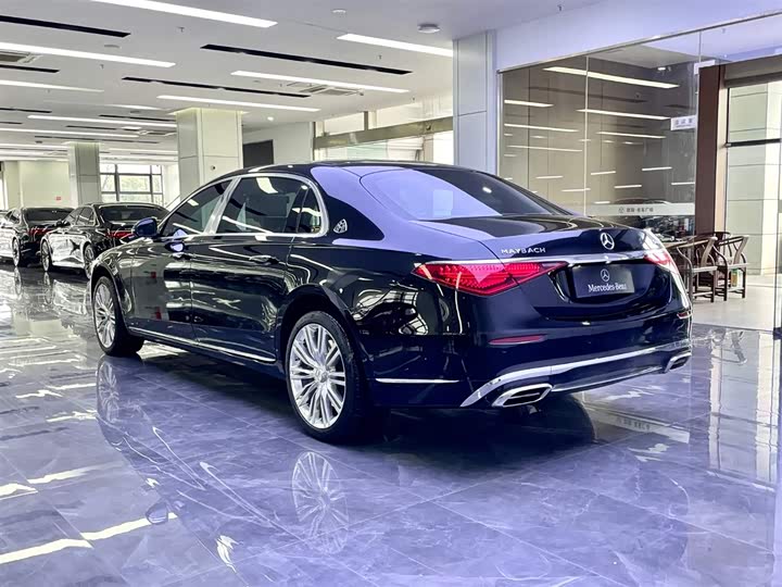 Фото 4 - Mercedes-Benz Maybach S-Class