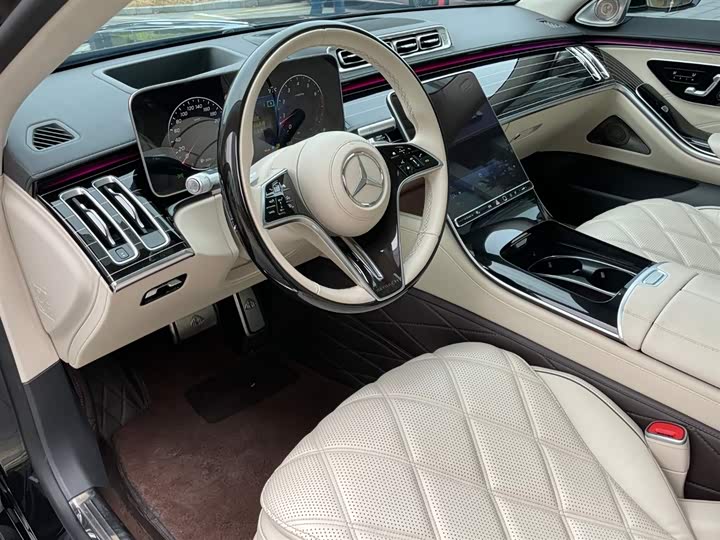Фото 9 - Mercedes-Benz Maybach S-Class