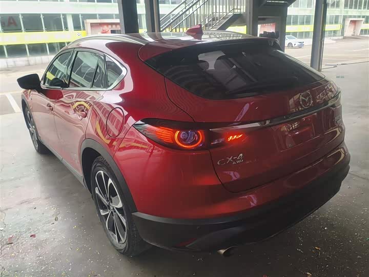 Фото 5 - Mazda CX-4