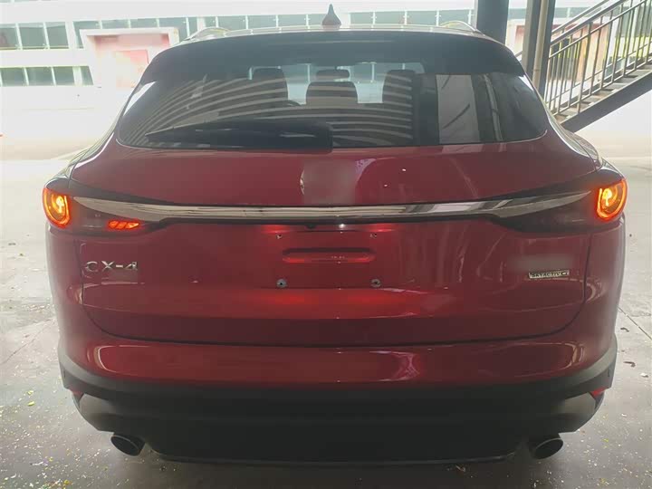 Фото 6 - Mazda CX-4