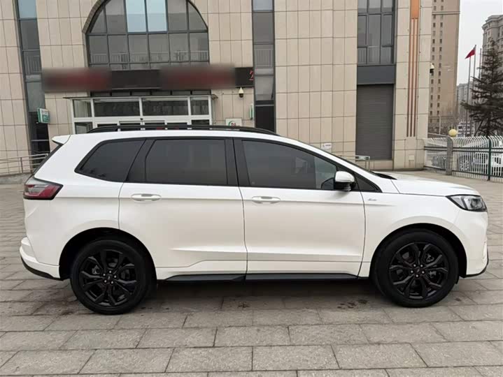 Фото 5 - Ford Edge