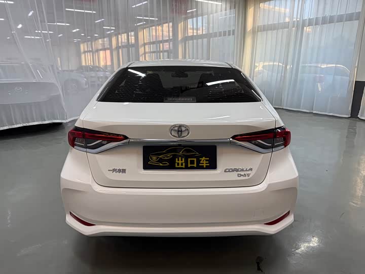 Фото 5 - Toyota Corolla