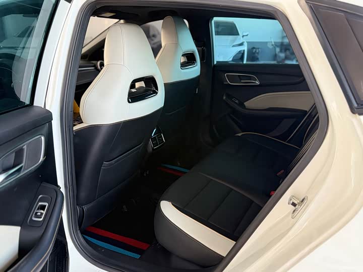 Фото 5 - MG Motor 6