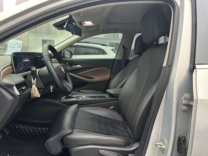 Фото 7 - Buick Verano