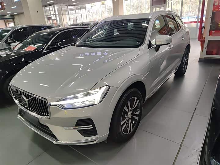 Фото 2 - Volvo XC60