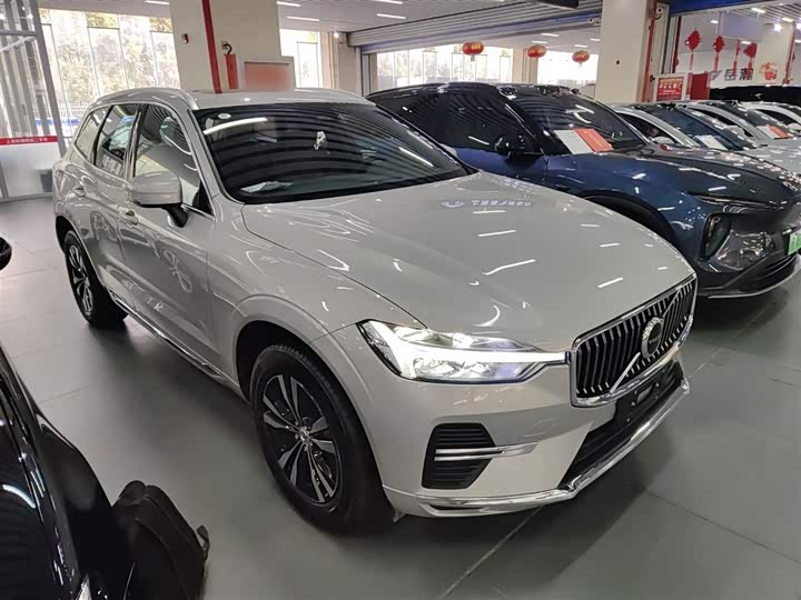 Фото 4 - Volvo XC60