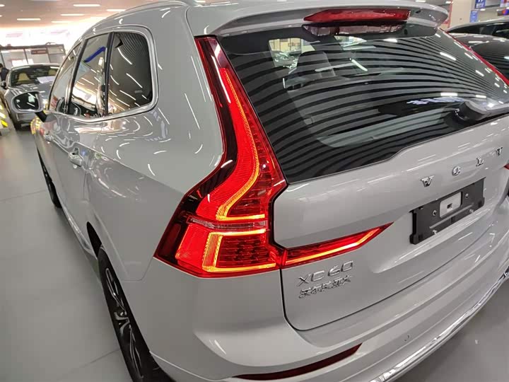 Фото 5 - Volvo XC60