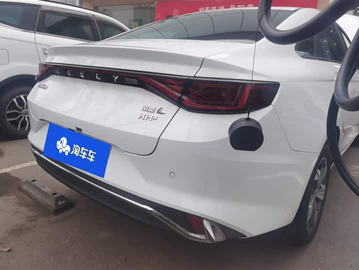 Фото 3 - Geely Emgrand L Hi·P Hybrid