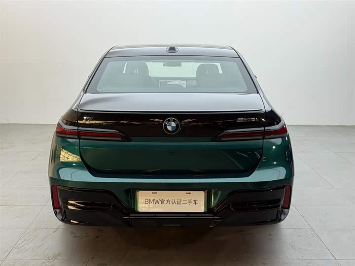 Фото 5 - BMW i7